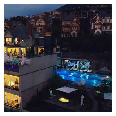 Air Pump Accessories Included Thick Glass Swimming Pool with High Light Transmission