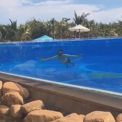 Dry Constant Temperature Polymerization Process Endless Pool Glass for Swimming Pools
