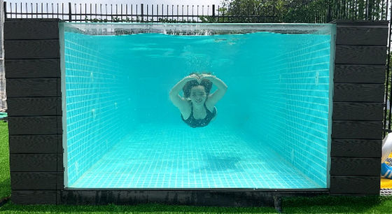 Luxury Prefabricated Swimming Pool with Modern Design and Lucite Acrylic Material