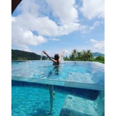 Customized Clear Acrylic Swimming Pool Panel Window for Family Swimming Pool