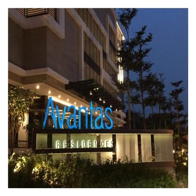Swimming Swim Spa Pool Transparent Fiber Glass Mosaic Acrylic Panels with LED Lighting